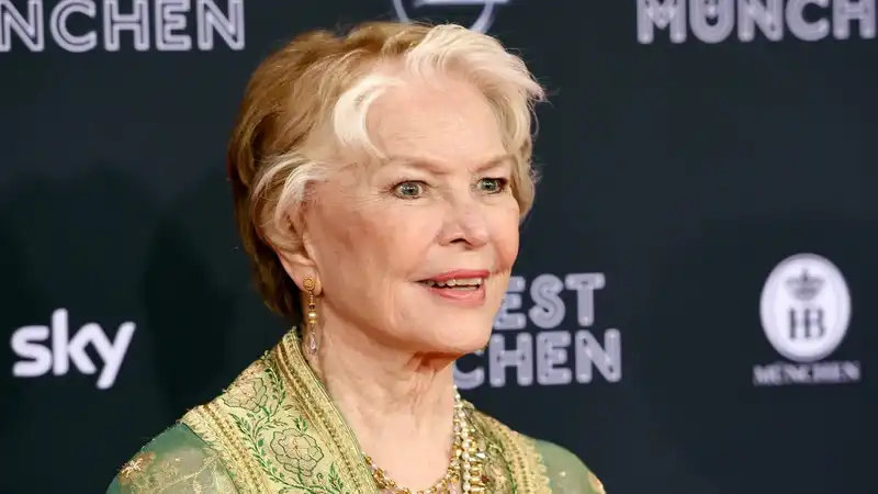 Aste record per Christie's e Leone d'Oro a Ellen Burstyn: le novità tra cinema e mercato dell'arte