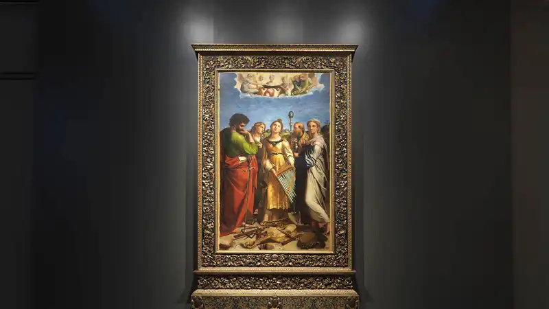 Raffaello torna a Bologna e l'installazione di JR a L'Aquila: le novità dell'arte e della cultura