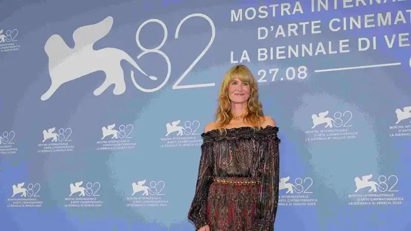 Laura Dern terrà la laudatio di George Clooney per Leone d'oro alla carriera