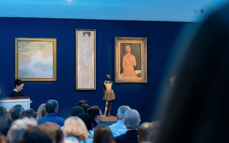 Aste record per Modigliani e Klimt e nuove prospettive queer nei musei: il punto sull'arte contemporanea