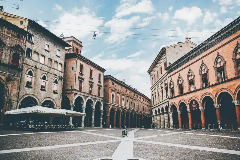 Le ferite di Bologna a Villa delle Rose