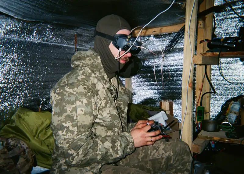 ‘Nessuno nasce per la guerra’. Parla il fotografo ucraino vincitore del premio PhEST