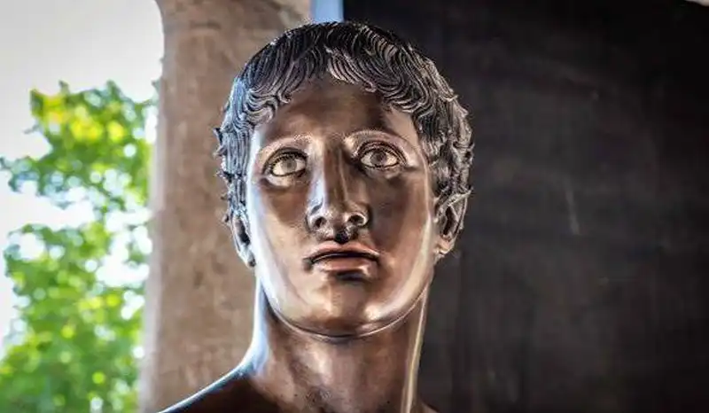 Dalle polemiche di Pompei ai festival d'agosto: il panorama culturale tra arte contemporanea e nuove stagioni teatrali